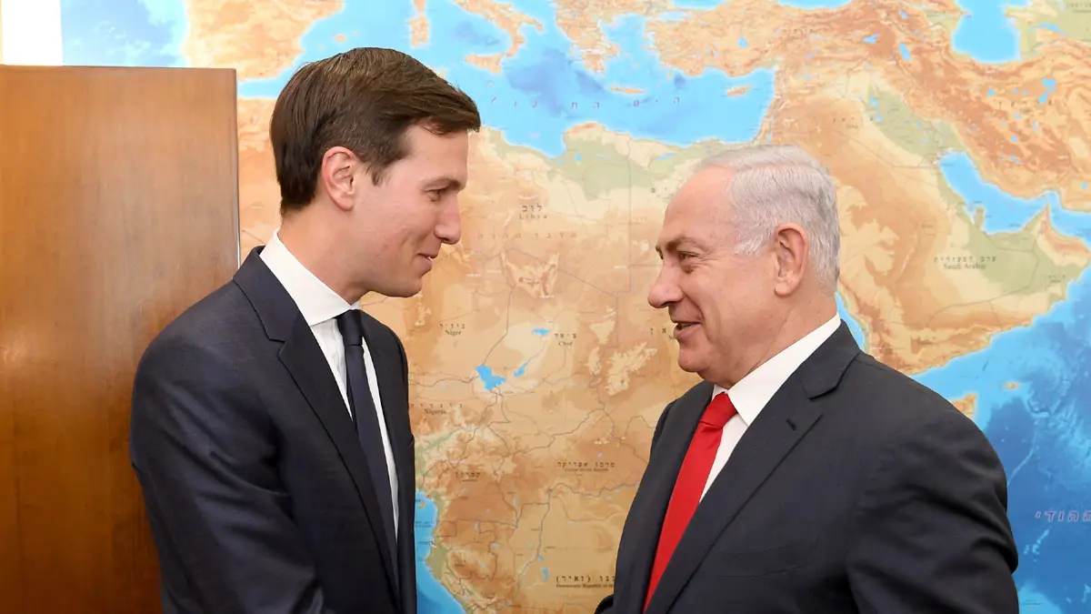 صحيفة عبرية تكشف عن لقاء بين نتنياهو وكوشنير قبيل انعقاد "مؤتمر البحرين"