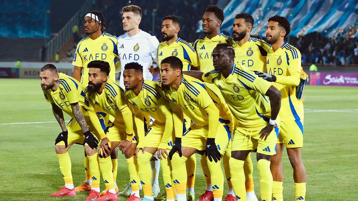 المركز الثالث قد يضيع.. حسين عبد الغني يصدم جمهور النصر (فيديو)