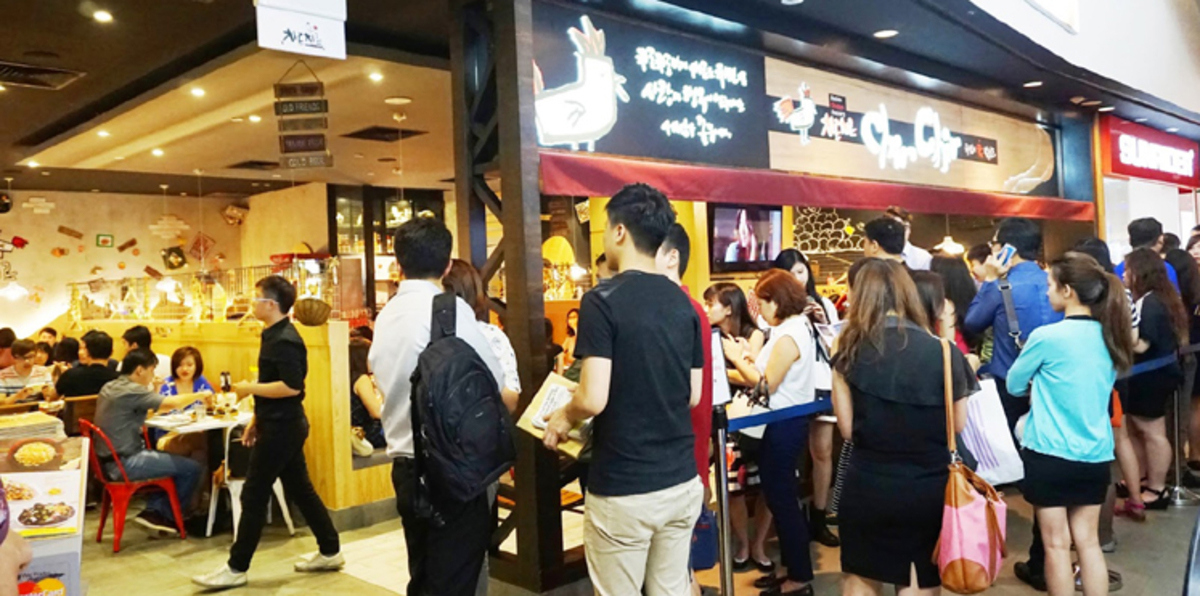 هوس الكوريين بالدجاج المقلي يسيل لعاب الشركات الأجنبية