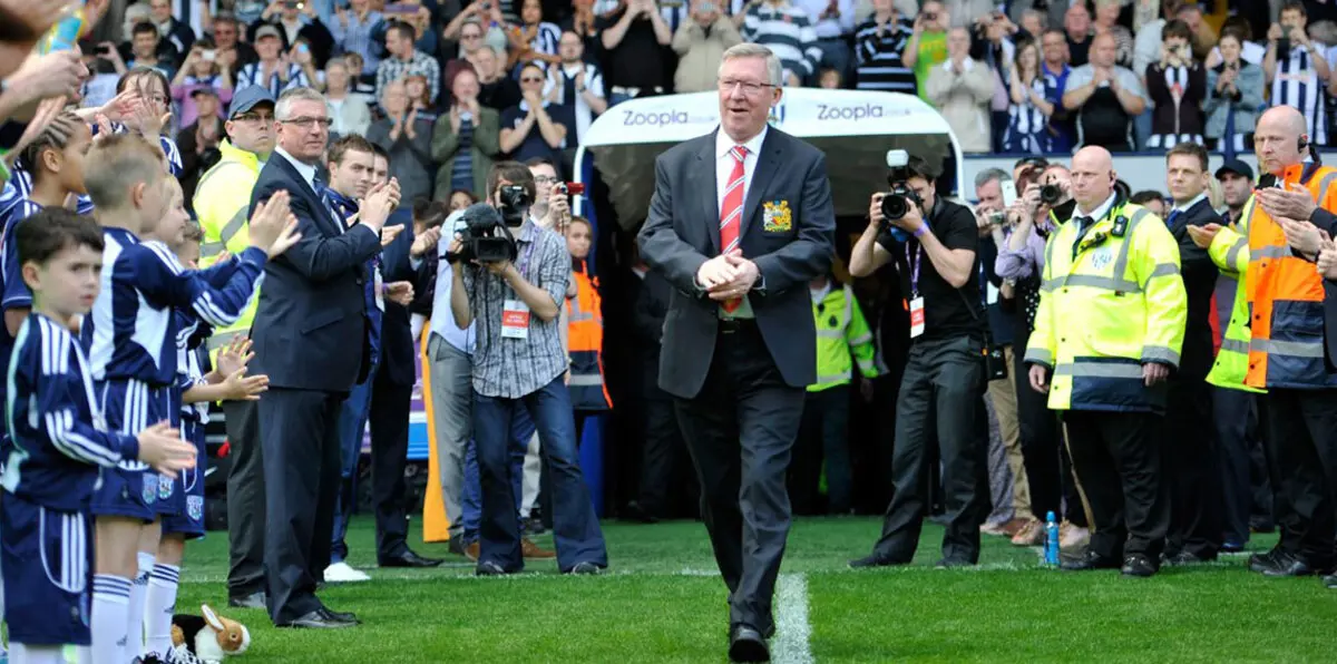 تطورات الحالة الصحية لأسطورة مانشستر يونايتد أليكس فيرغسون إثر جراحة في المخ