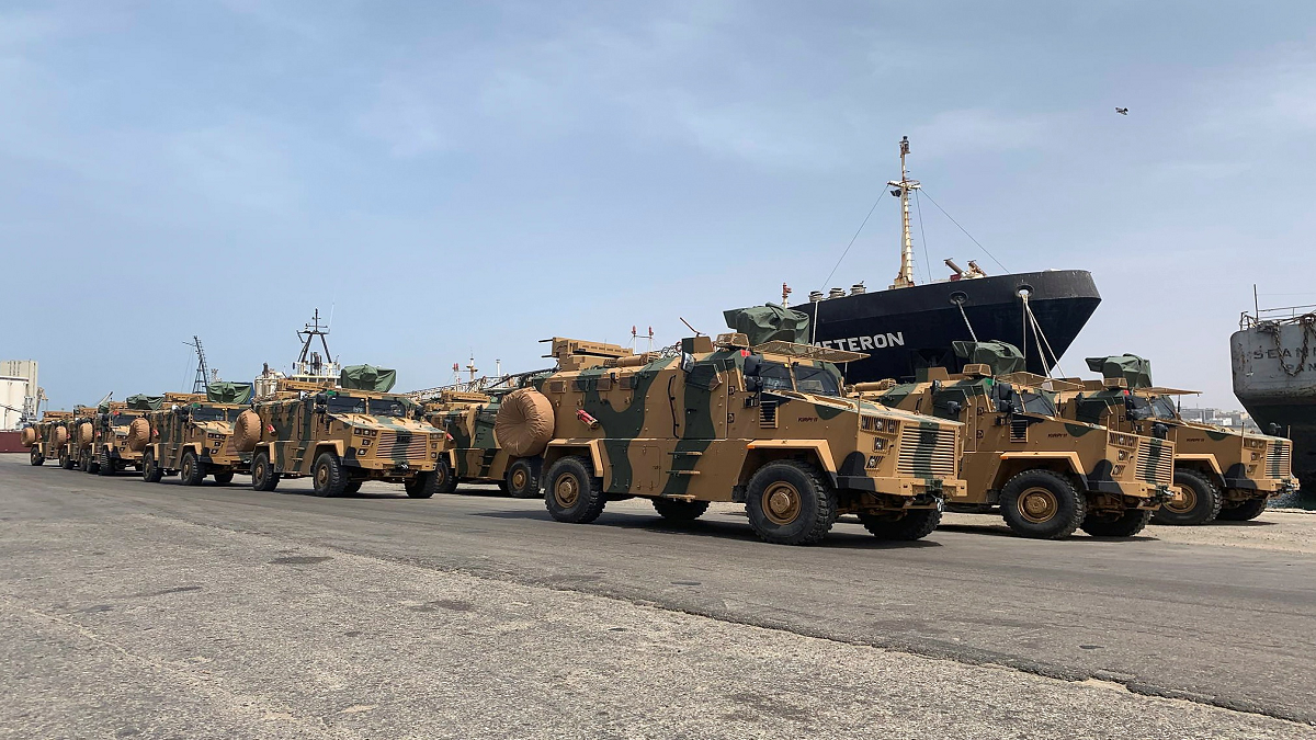 المرصد السوري: تركيا تستعد لإرسال 500 "مرتزق" إلى ليبيا