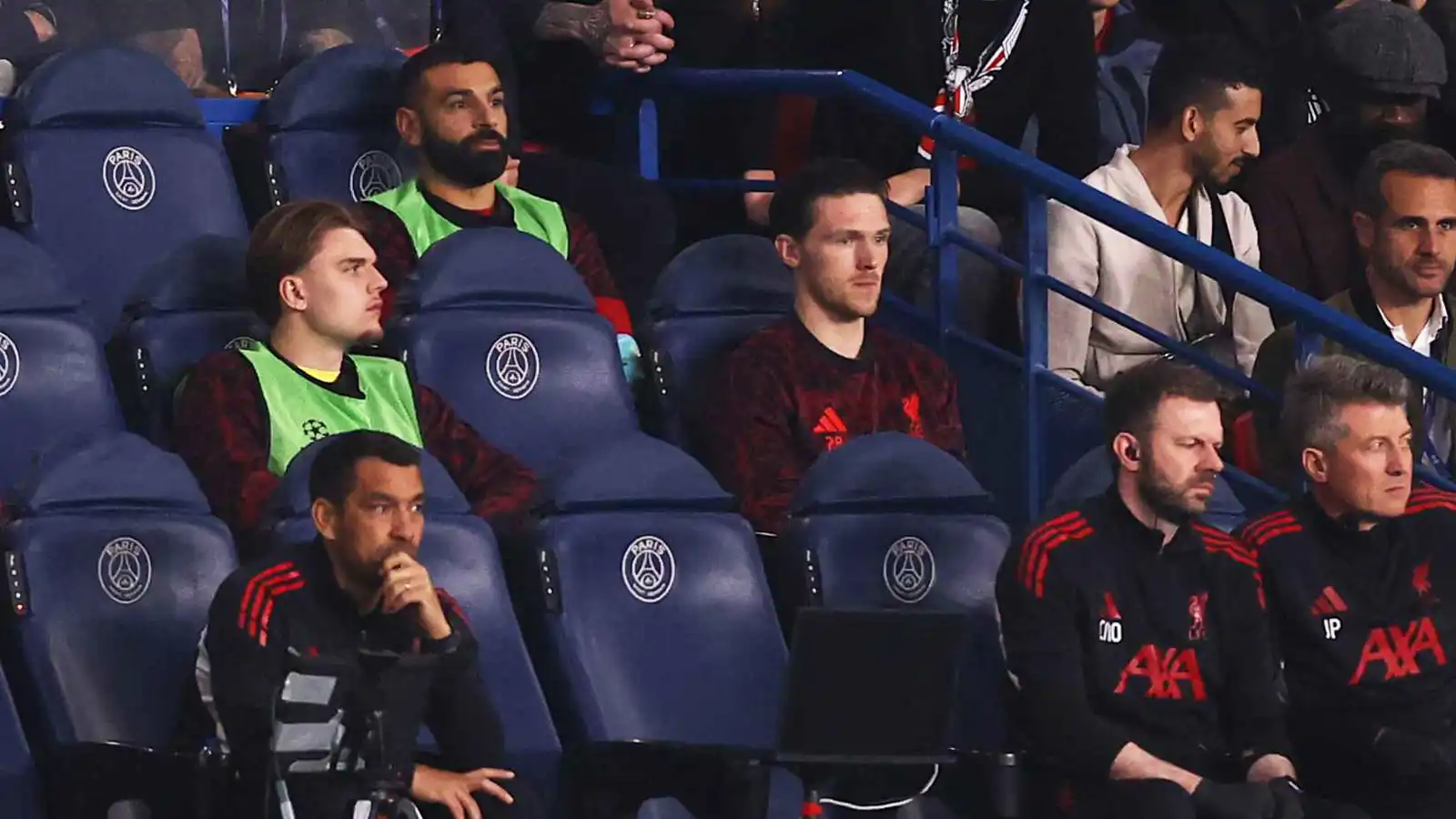 لن نلومه ومريض من يشمت به.. جماهير ليفربول تنتفض دفاعا عن محمد صلاح