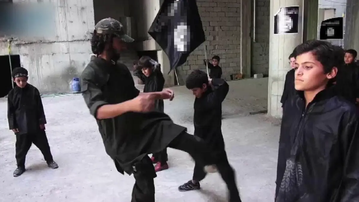 بريطانيا تقرر إعادة أطفال عناصر داعش في سوريا