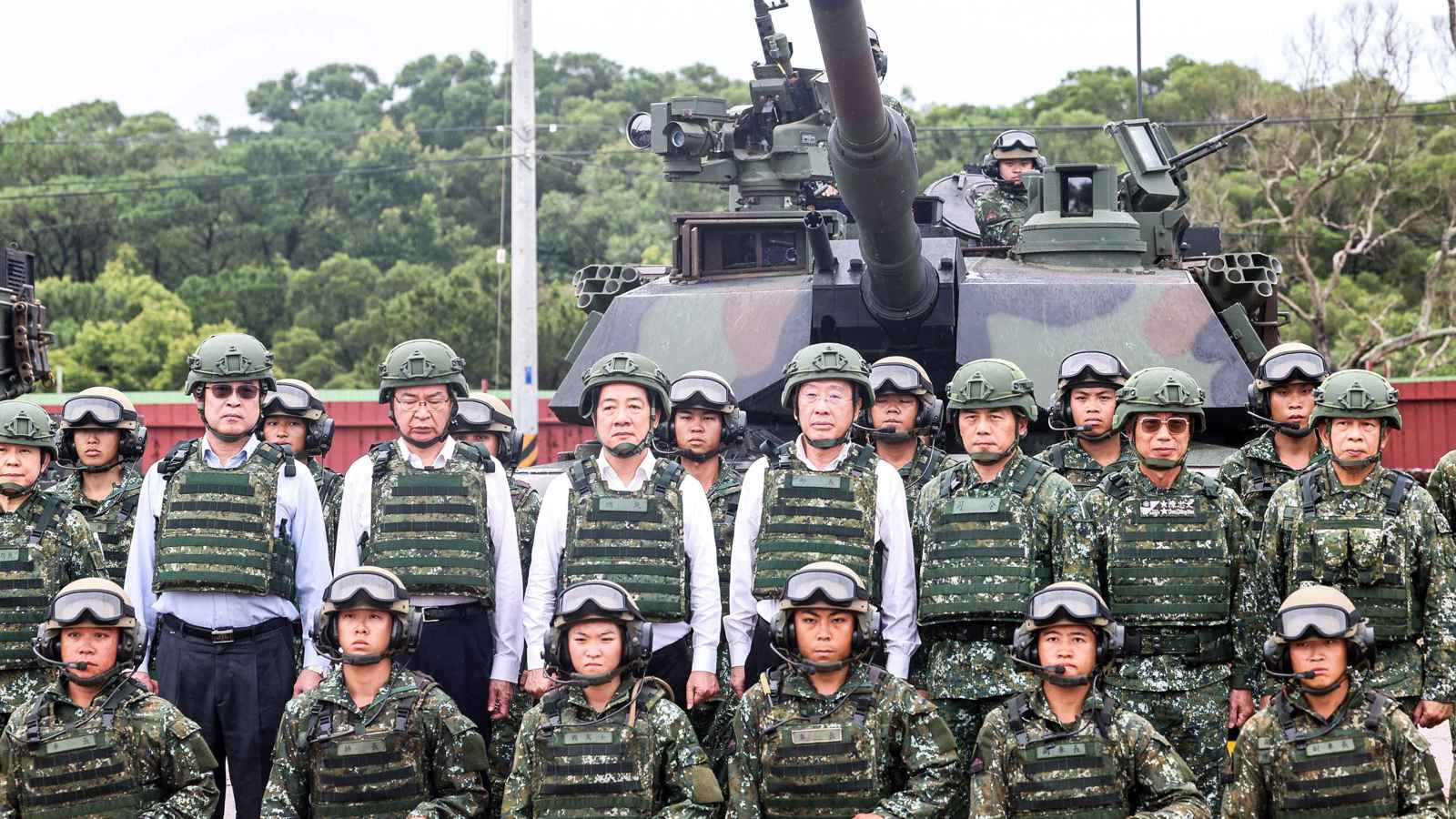 تايوان توجه رسالة مزدوجة لواشنطن وبكين عبر مناورة "هان كوانغ"