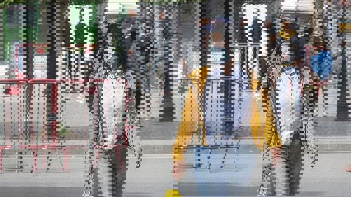 بسبب "استهتار" مواطنيها بكورونا.. تونس تلوّح بتمديد "الحجر الصحّي الشامل" لنهاية العام