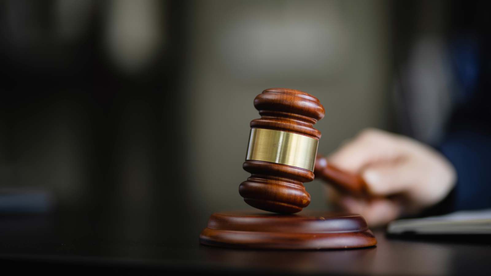 "وحش أفينون" يتخلى عن استئناف حكم السجن 20 عامًا