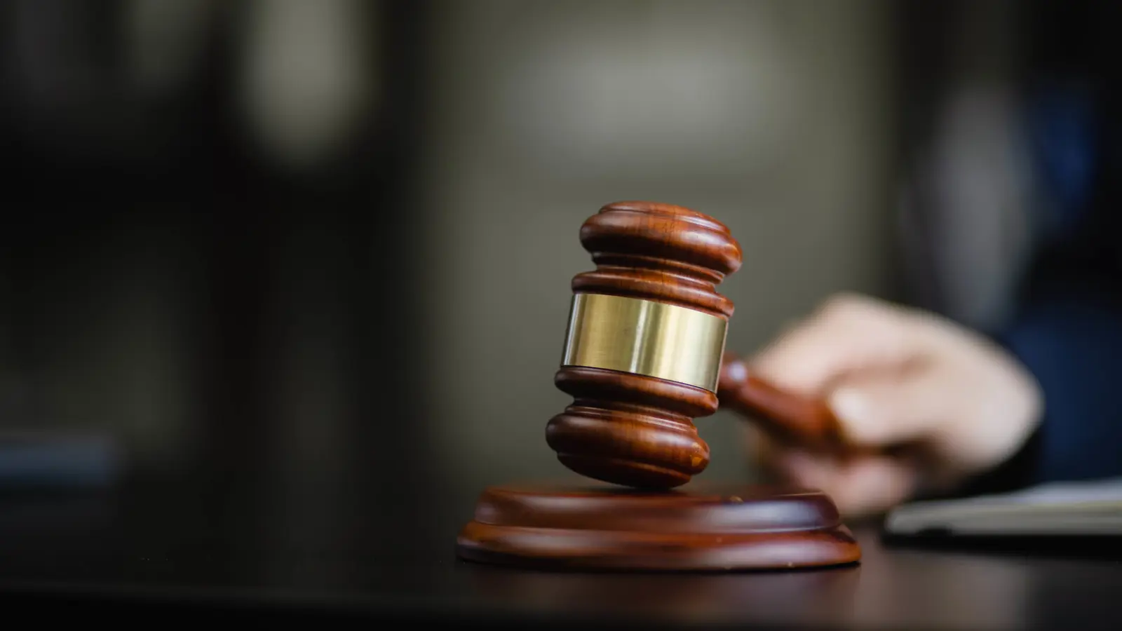 "وحش أفينون" يتخلى عن استئناف حكم السجن 20 عامًا