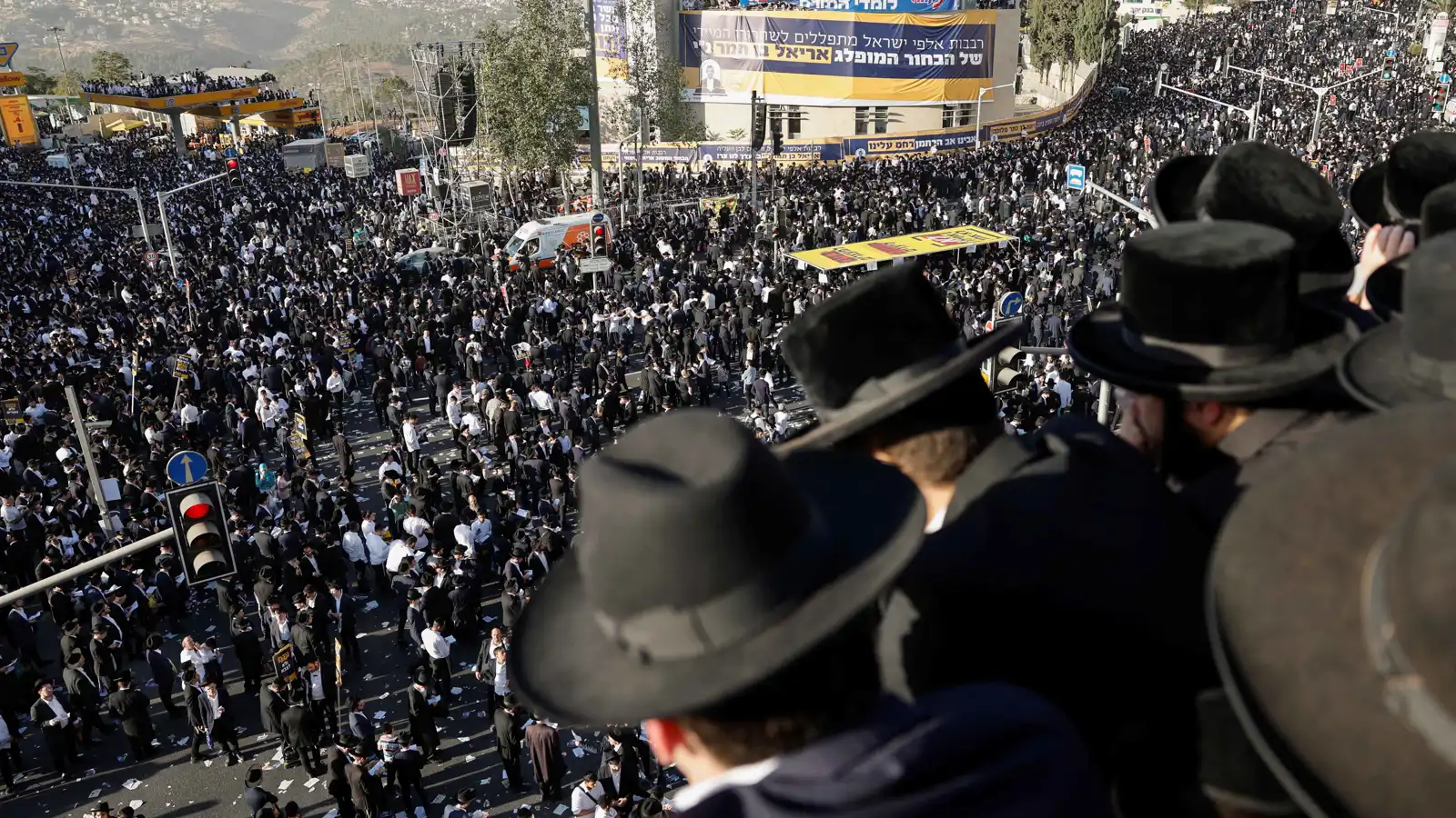 اشتباكات وجرحى.. وفاة محتج تشعل احتجاجات "الحريديم" في القدس (فيديو)