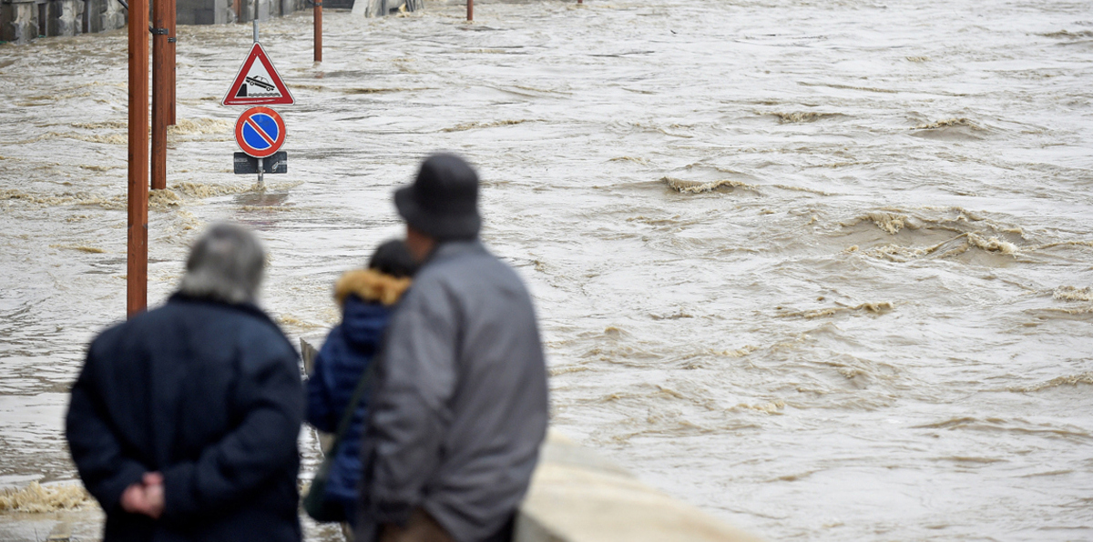 ارتفاع حصيلة ضحايا العواصف في إيطاليا إلى 30 قتيلًا