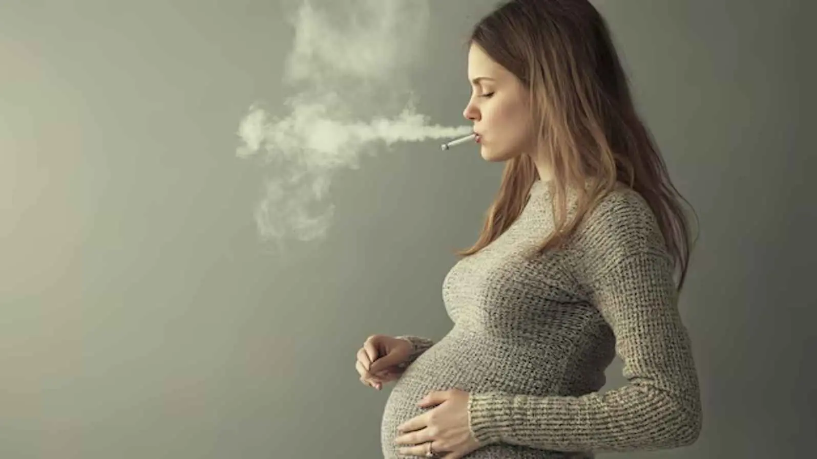 هل توقف الحامل عن التدخين يمكن أن يكون "أخطر" على طفلها؟