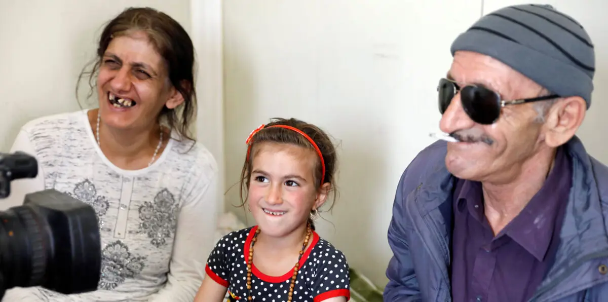 طفلة عراقية مسيحية تعود لعائلتها بعد 3 أعوام من الأسر لدى داعش