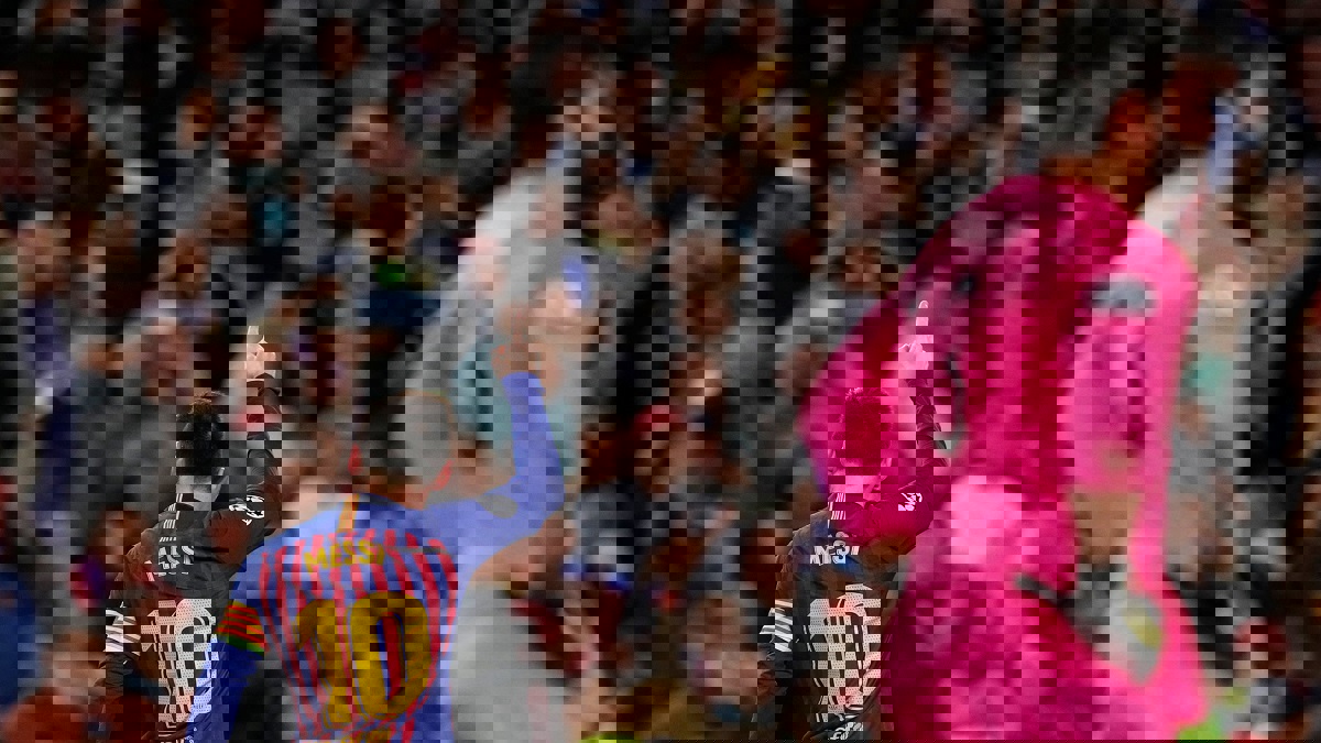 ميسي عقب اكتساح ليفربول بثلاثية في دوري أبطال أوروبا: لم نتأهل بعد (فيديو)