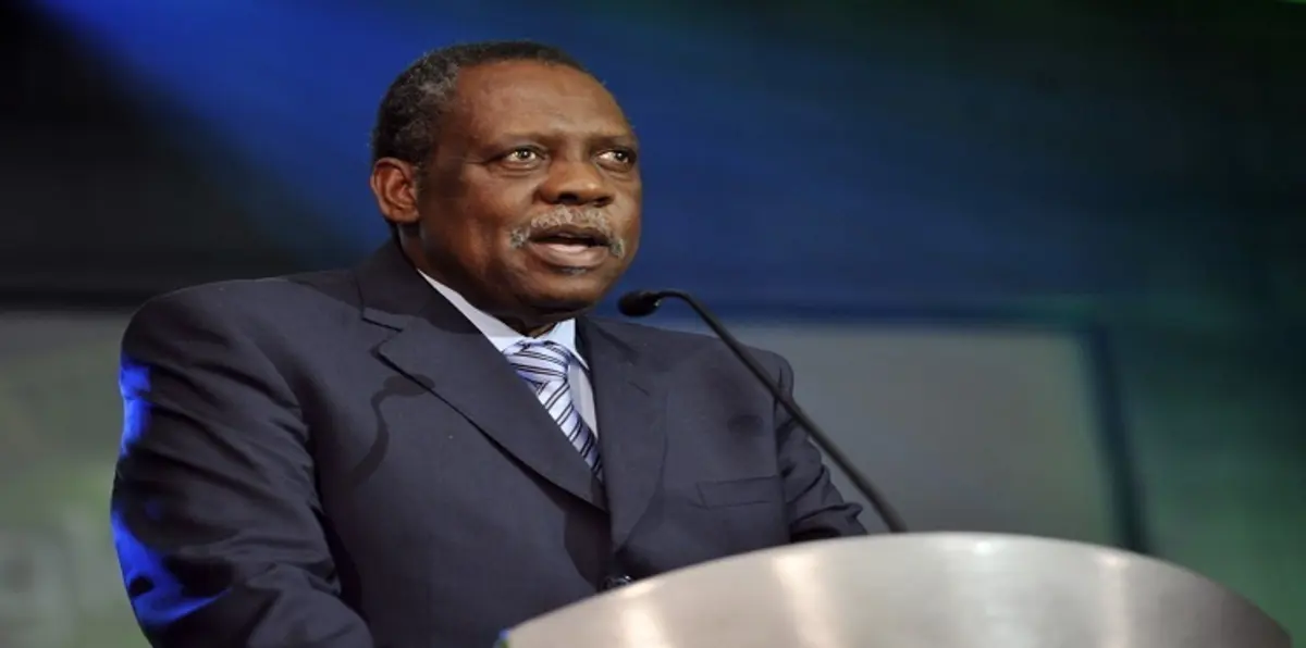 مصر.. إحالة عيسى حياتو وسكرتير الاتحاد الأفريقي للمحاكمة