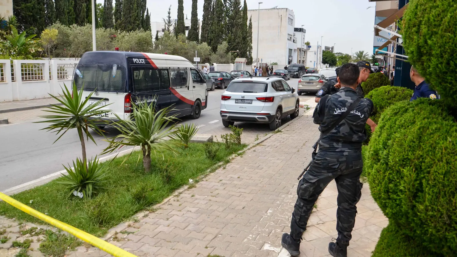 الأمن التونسي يضبط شخصاً نفذ سطواً مسلحاً في العاصمة