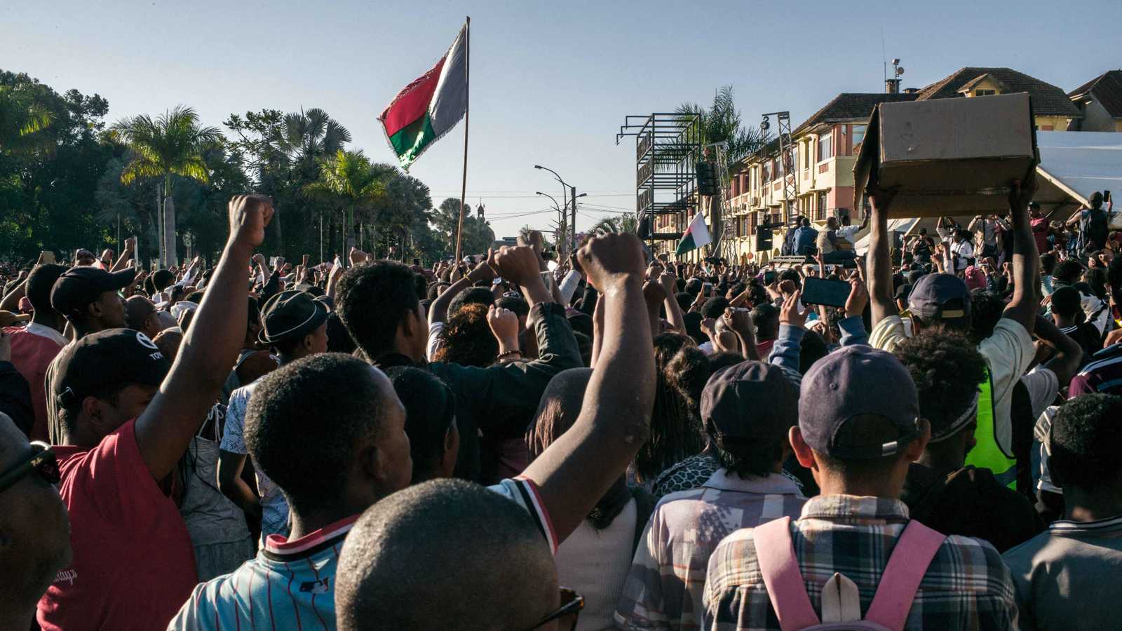 بعد مدغشقر.. توقعات بامتداد "كرة ثلج الجيل زد" نحو دول أفريقية أخرى