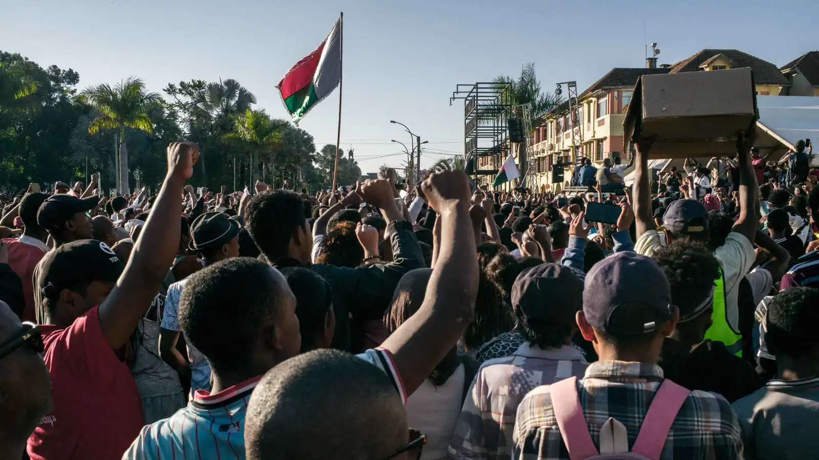 بعد مدغشقر.. توقعات بامتداد "كرة ثلج الجيل زد" نحو دول أفريقية أخرى