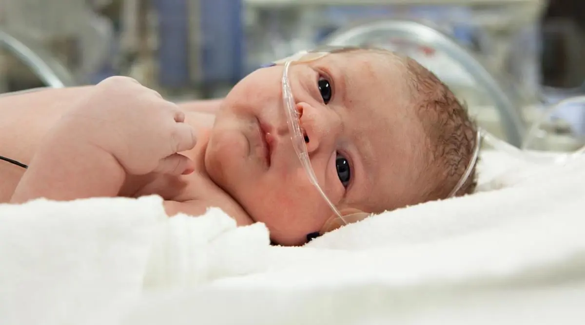 تدشين أول منصة ذكاء اصطناعي للتنبؤ السريع بالأمراض التنفسية الحادة