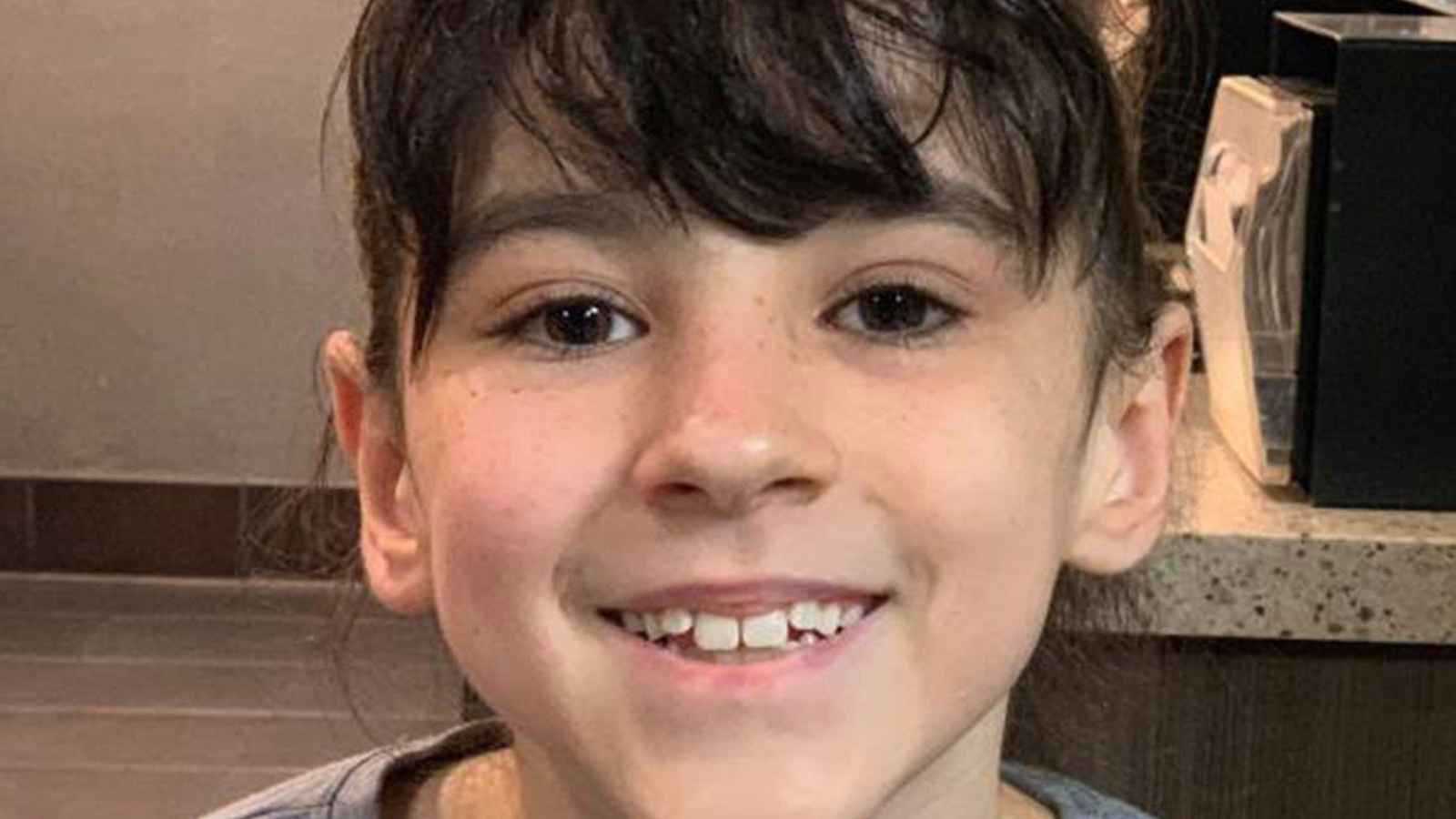 "لن تعيدها للحياة".. تسوية بملايين الدولارات بعد وفاة طفلة جوعا (فيديو إرم)