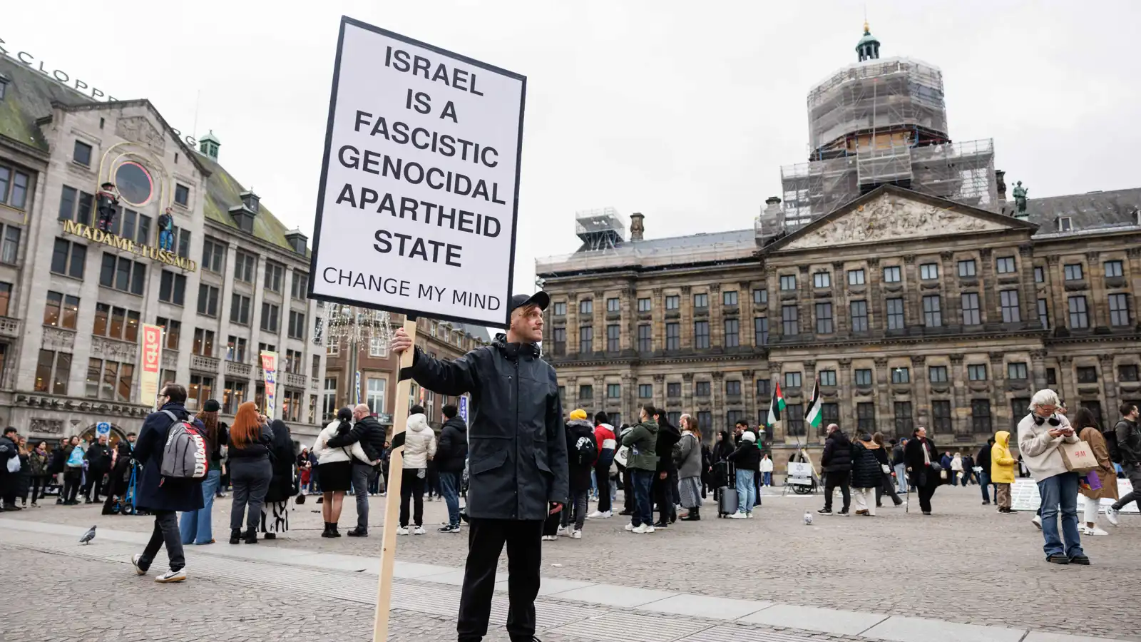 الأزمة تتدحرج.. إسرائيل تستدعي السفير الهولندي