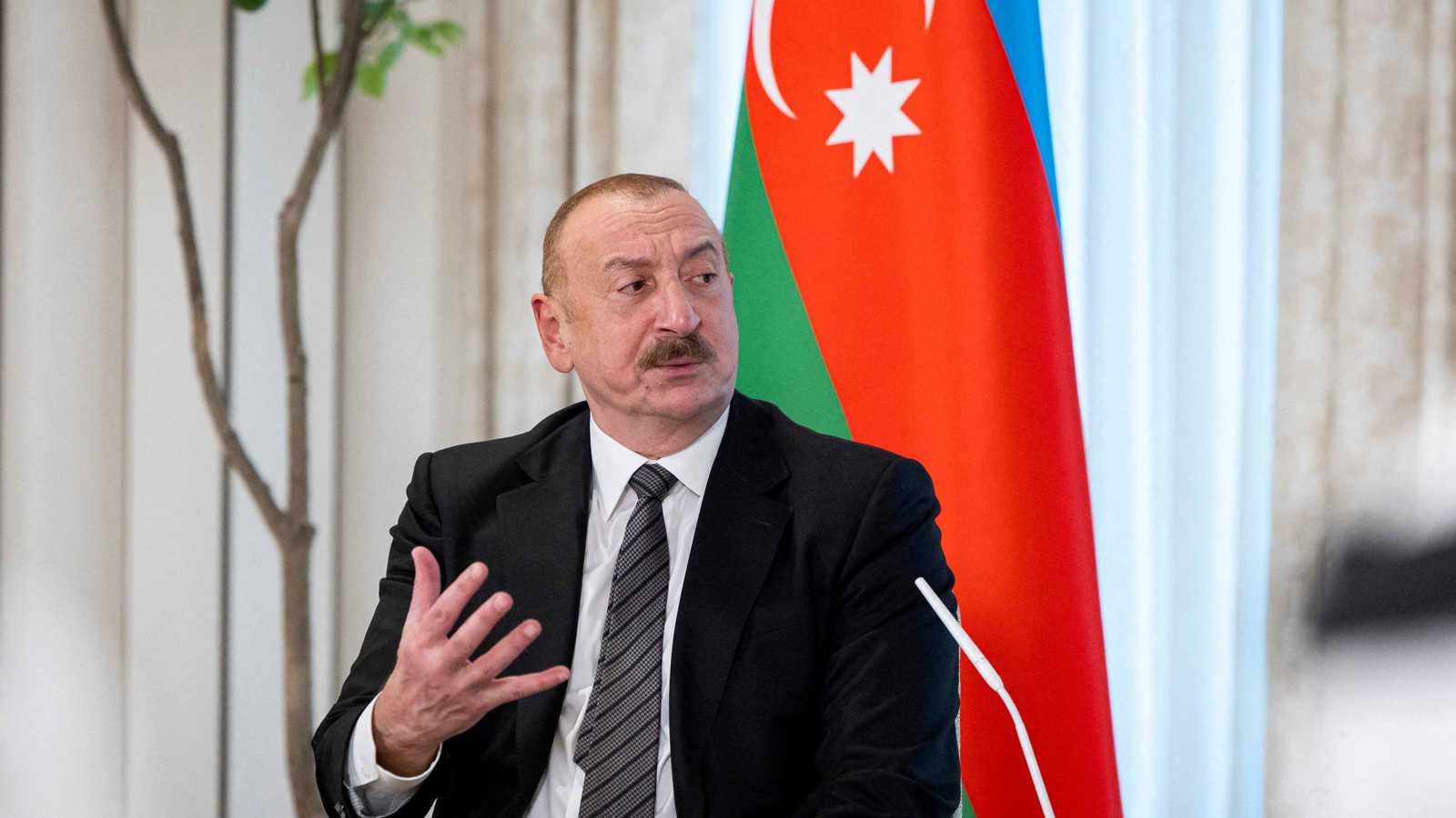 أصر على شرطين.. علييف يعلن عن قرب توقيع اتفاق سلام مع أرمينيا