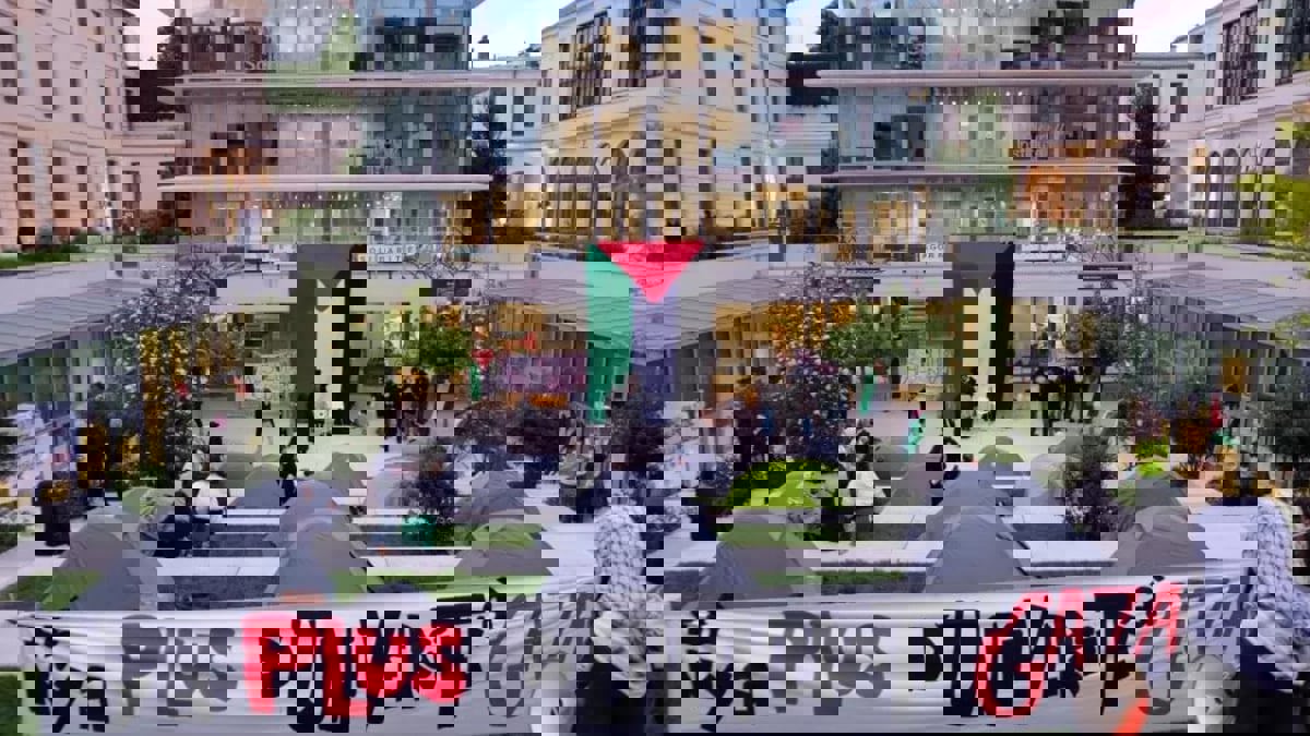 لوموند: التعبئة الطلابية لوقف إطلاق النار في غزة تتضاعف في فرنسا