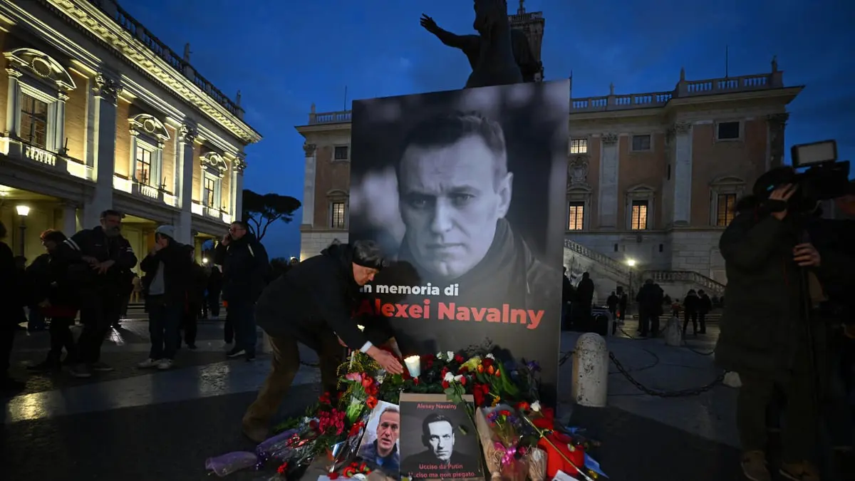 إثر وفاة نافالني.. واشنطن تلوّح بعقوبات واستدعاءُ سفراء روسيا مستمر