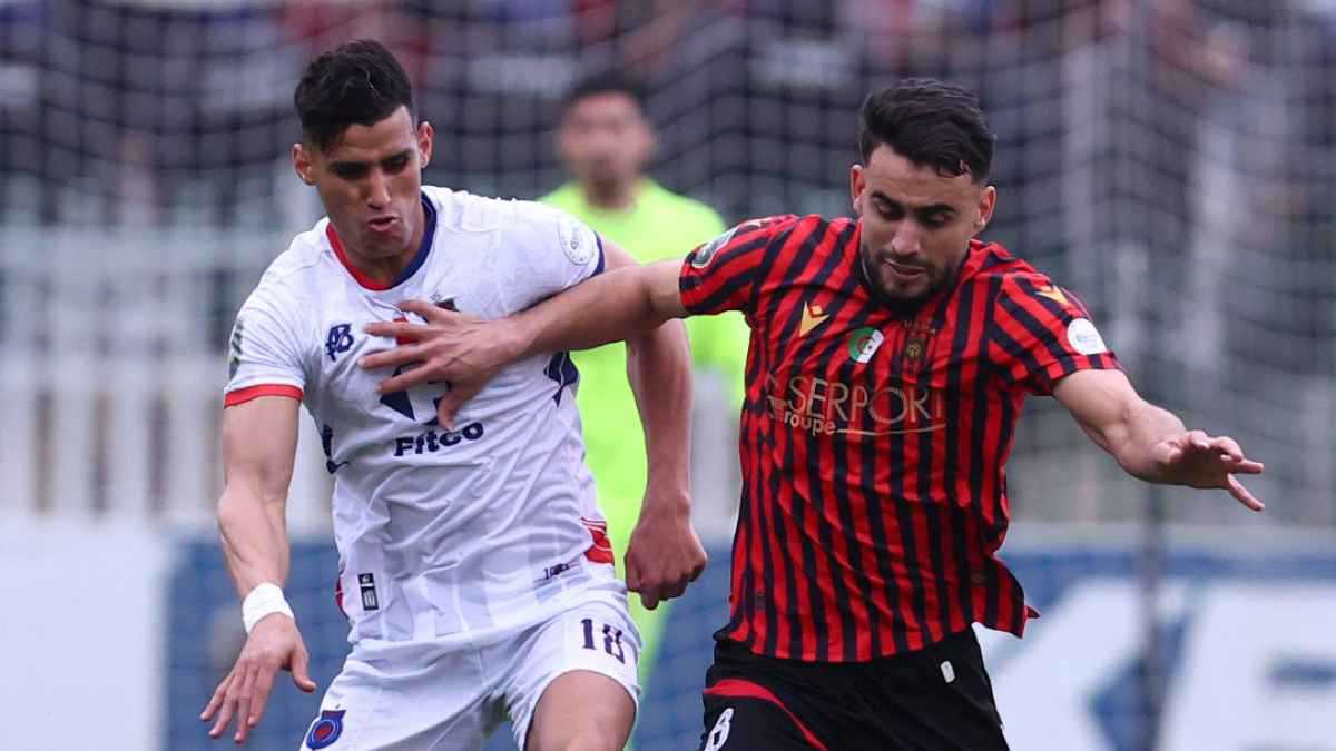 أولمبيك آسفي ينتزع التعادل من اتحاد الجزائر في ذهاب نصف نهائي الكونفدرالية 