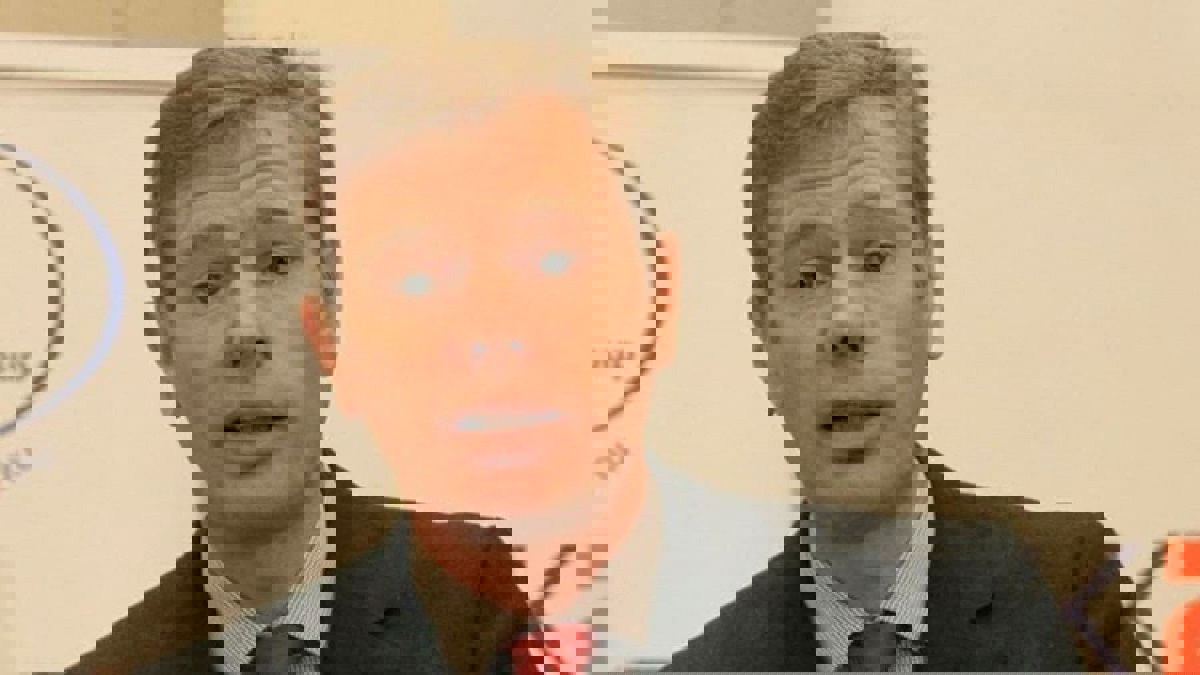 السفير البريطاني يكشف تفاصيل ما قبل اعتقاله في إيران