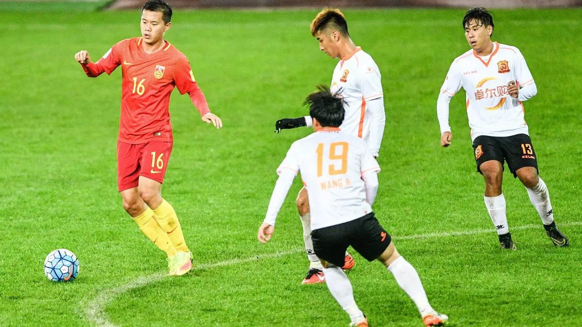 تأجيل مباريات كرة القدم في الصين لاحتواء فيروس كورونا