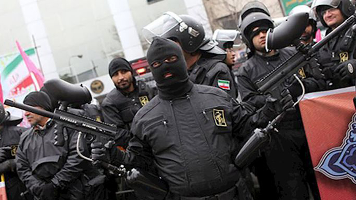 الشرطة الإيرانية تحاصر قرية عربية وتبدأ حملة اعتقالات