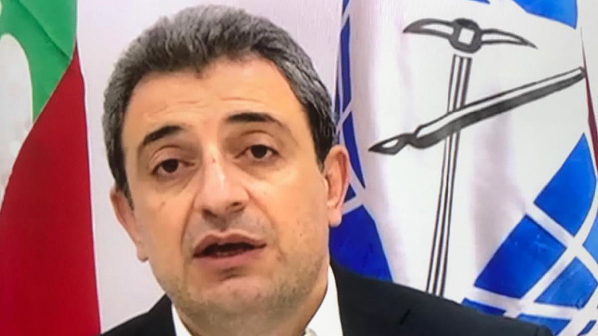 نائب لبناني: دياب كان يخطط لزيارة "استعراضية" للمرفأ لطلب نقل نترات الأمونيوم