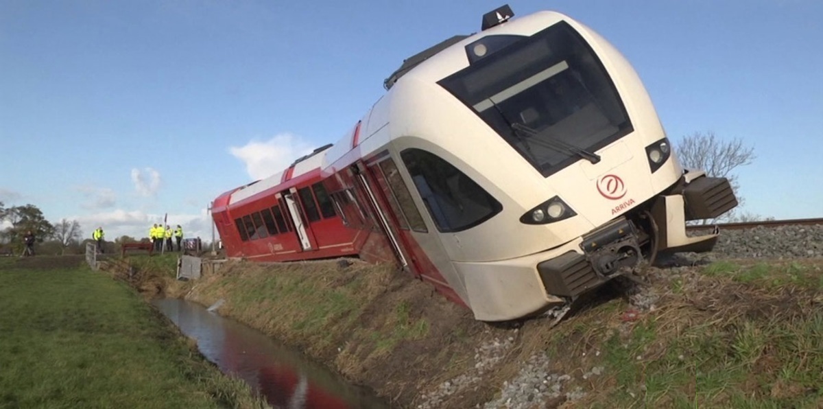 إصابة 42 شخصًا بتصادم قطارين في ولاية بنسلفانيا الأمريكية