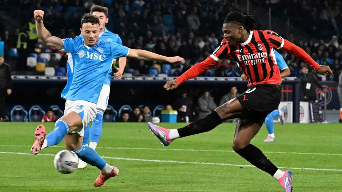 الموعد والقنوات الناقلة لمباراة ميلان ونابولي في الدوري الإيطالي
