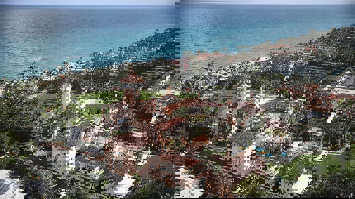 "سي إن إن": مقر ترامب في فلوريدا كان دوما مصدر إزعاج للاستخبارات