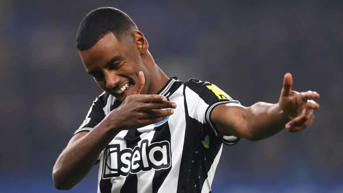 هل بدأ إيزاك تنفيذ خطة الانتقال إلى الهلال؟