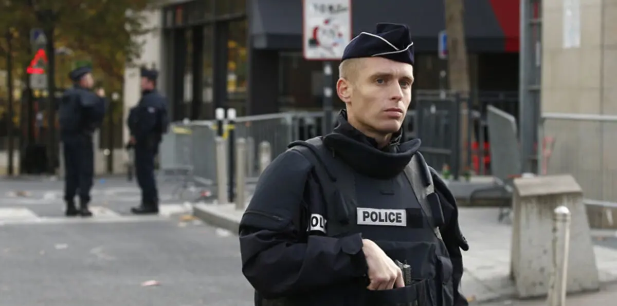 فرنسا تحدد هوية انتحاري "شقة سان دوني"