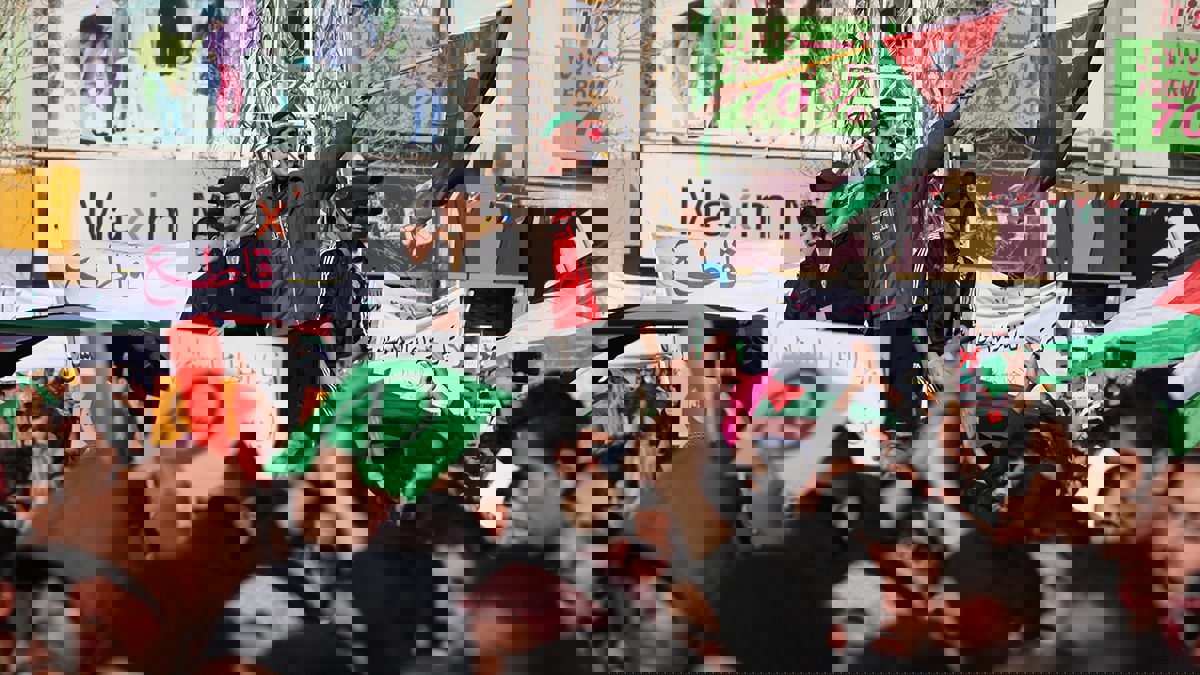 "النقابات الأردنية" تحذر حكومة الرزاز.. وتطالب بالإفراج عن معتقلي الرأي