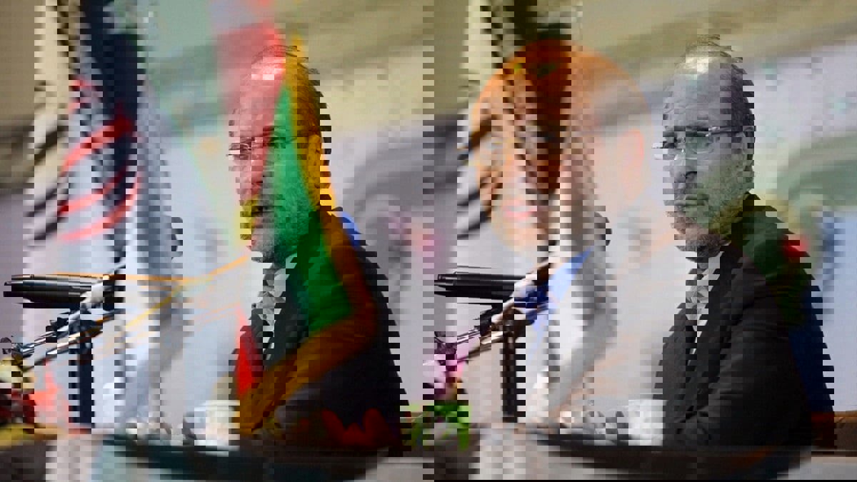 في اعتراف نادر.. رئيس البرلمان الإيراني: شعبنا عاجز عن شراء أرجل الدجاج