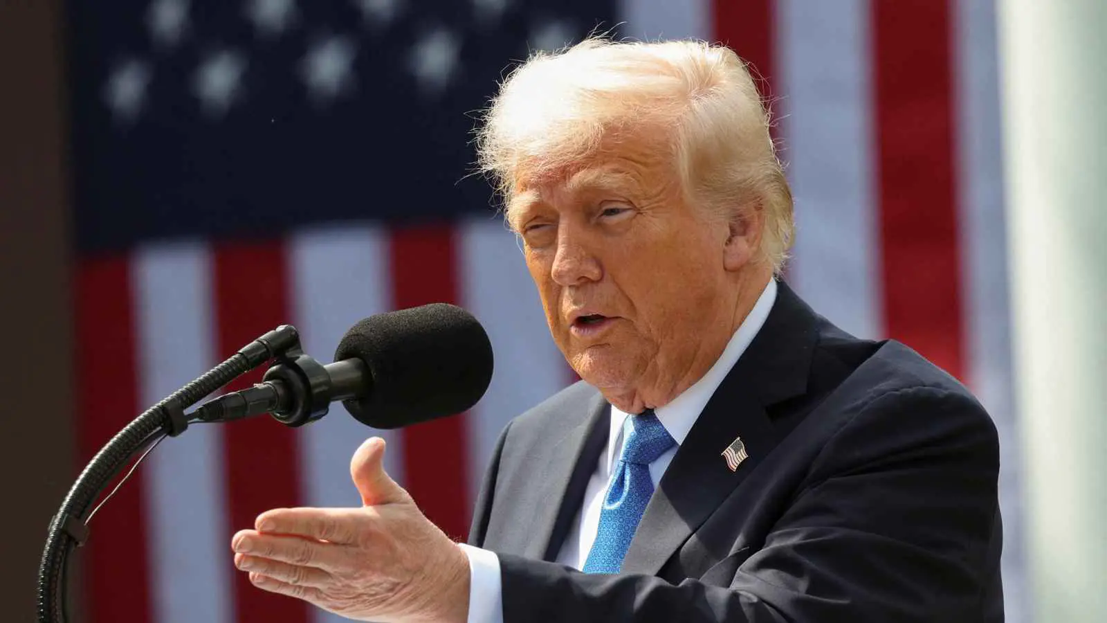 "بند غامض".. ترامب يدرس خطة بديلة لتوسيع الرسوم الجمركية