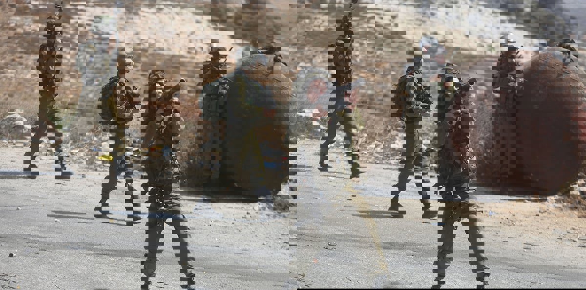 الجيش الإسرائيلي يصيب فلسطينيًا ويعتقل آخر على حدود غزة