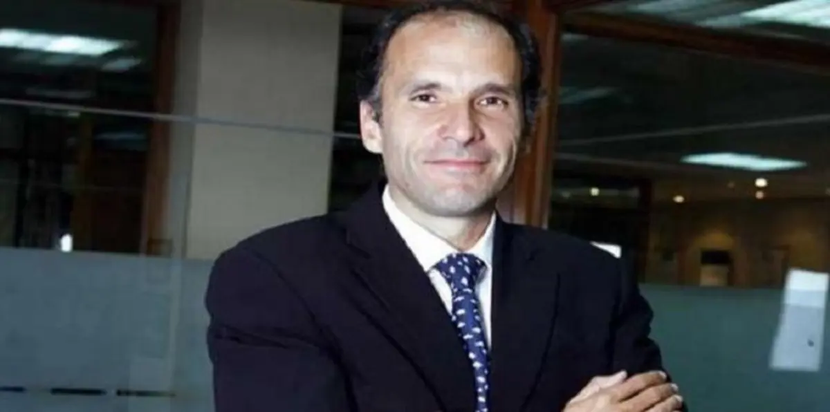 مصر.. نجل هيكل في قفص الاتهام