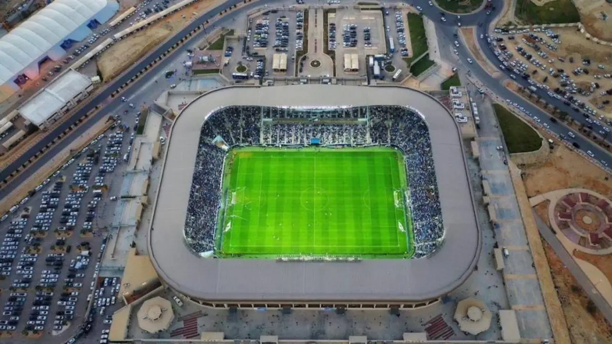 موعد إعلان الشركة الفائزة بعرض تأجير ملعب جامعة الملك سعود