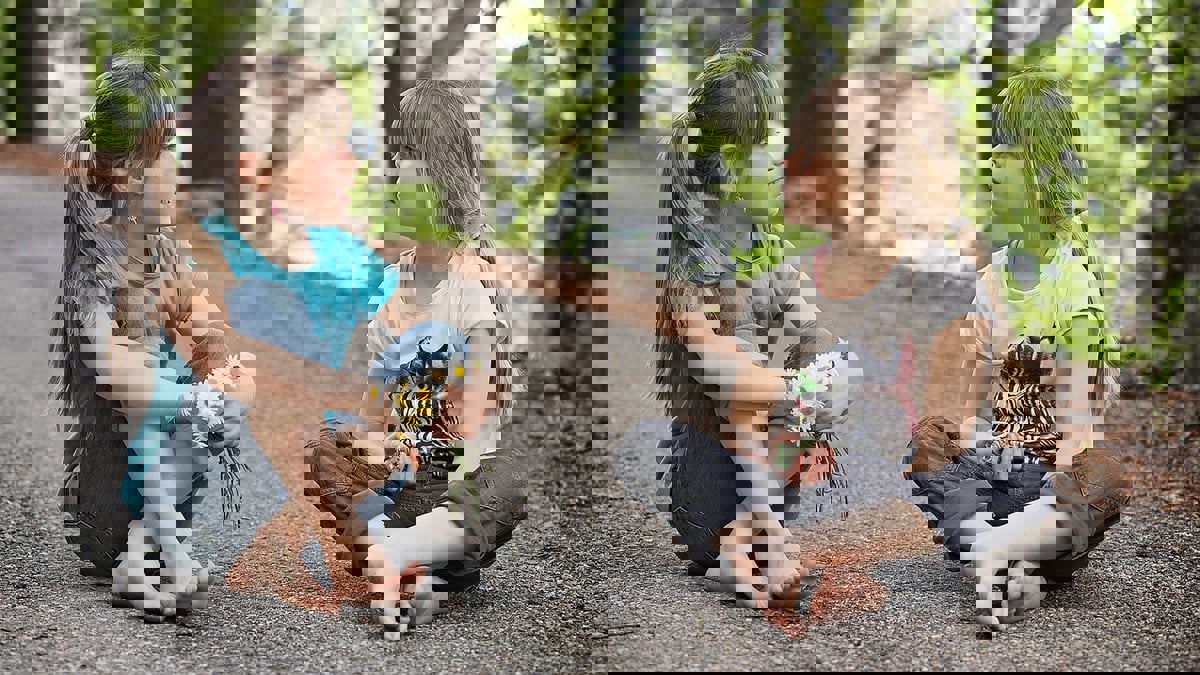 كيف يستفيد الأطفال من أوقاتهم في الطبيعة؟