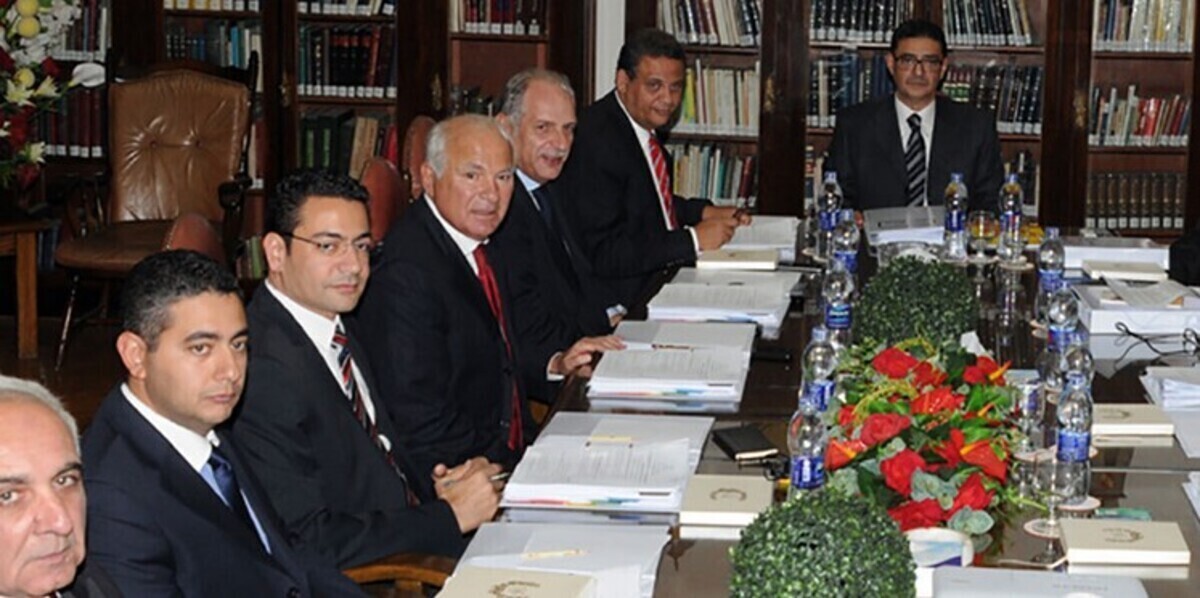 وقفة احتجاجية في الأهلي المصري لرفض رحيل "طاهر"