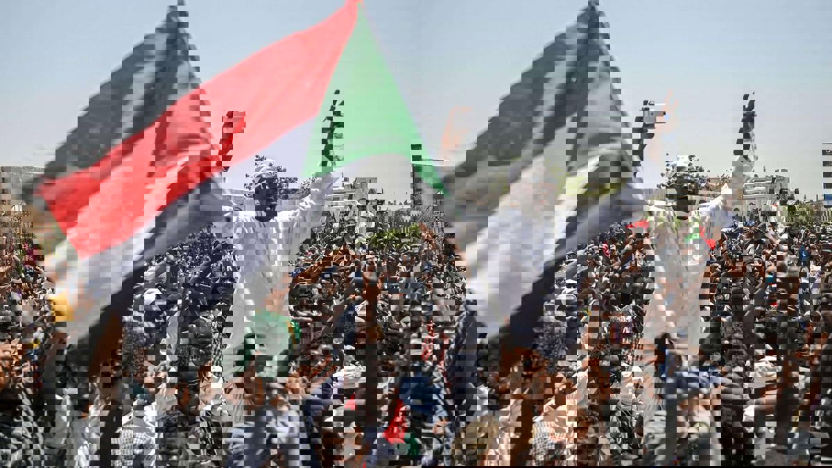 قوى سودانية توقع إعلانا سياسيا يعتمد مشاركة الجيش في السلطة