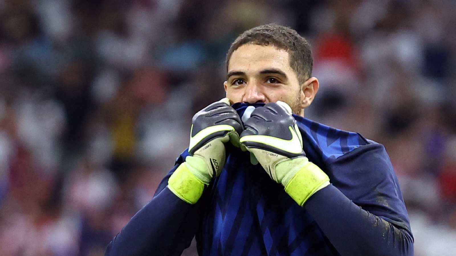 بعد تألقه في أولمبياد باريس.. الأهلي المصري يحسم مصير حمزة علاء