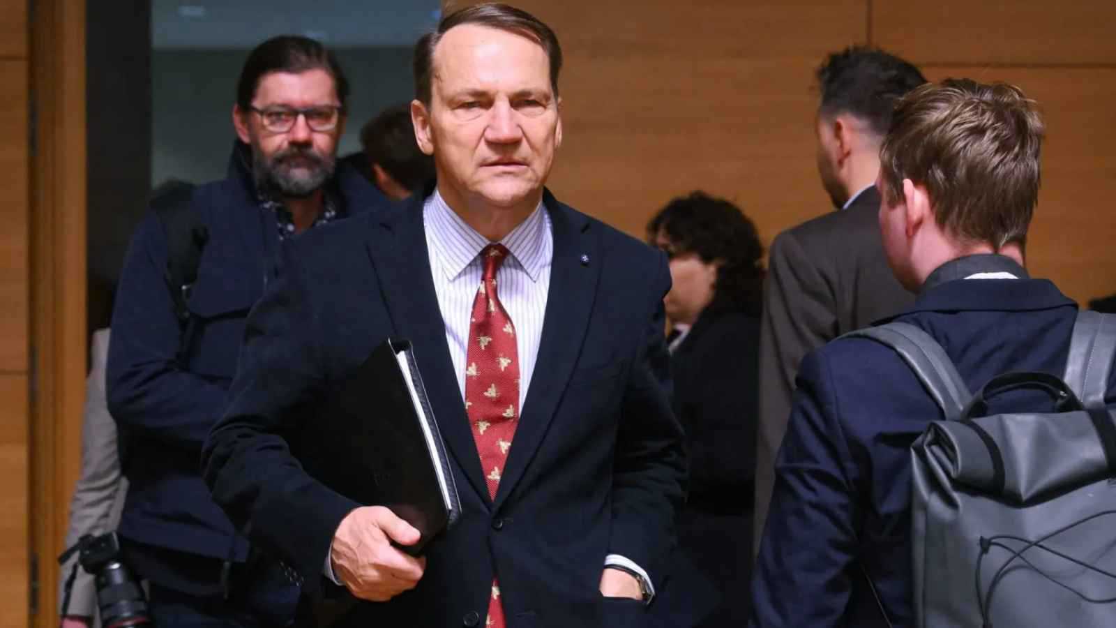 بولندا تحظر سفر رعاياها لروسيا البيضاء وتطالبهم بالمغادرة بأي وسيلة