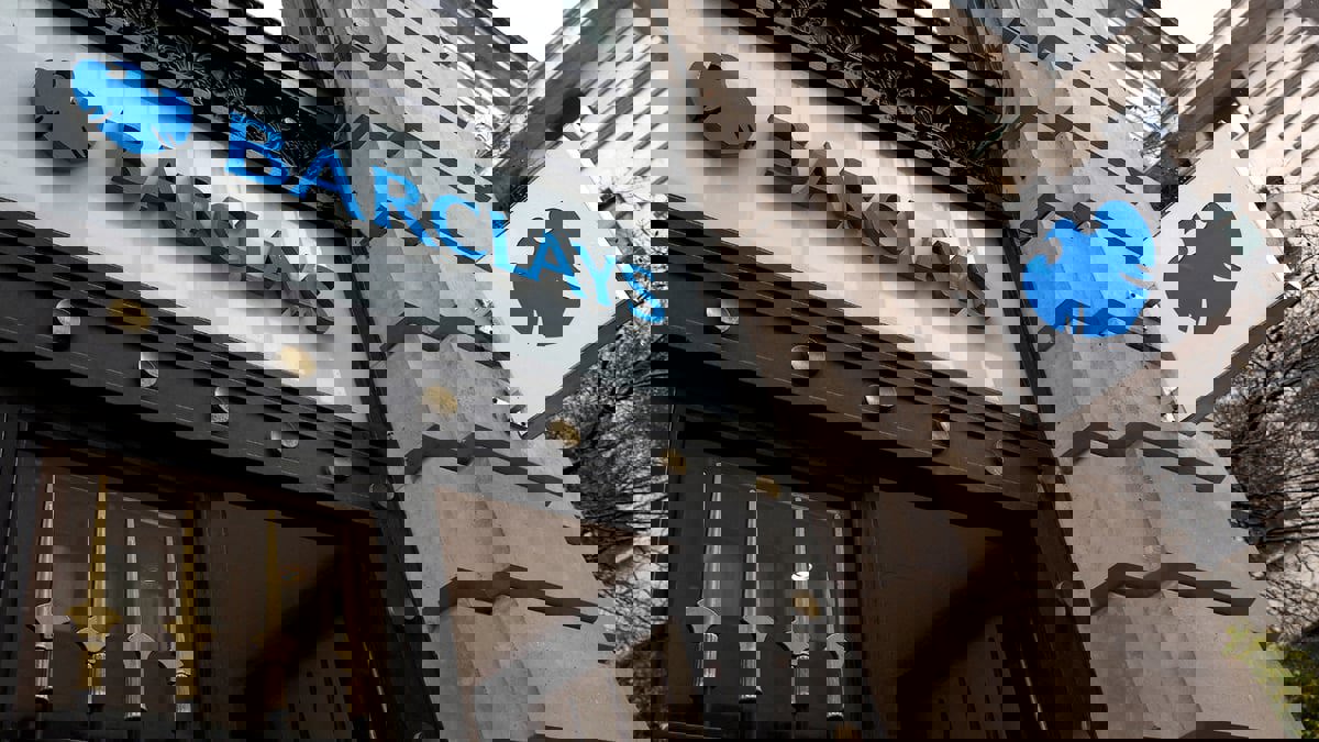 "باركليز" يلغي 5 آلاف وظيفة في 2023 خفضاً للتكاليف‎