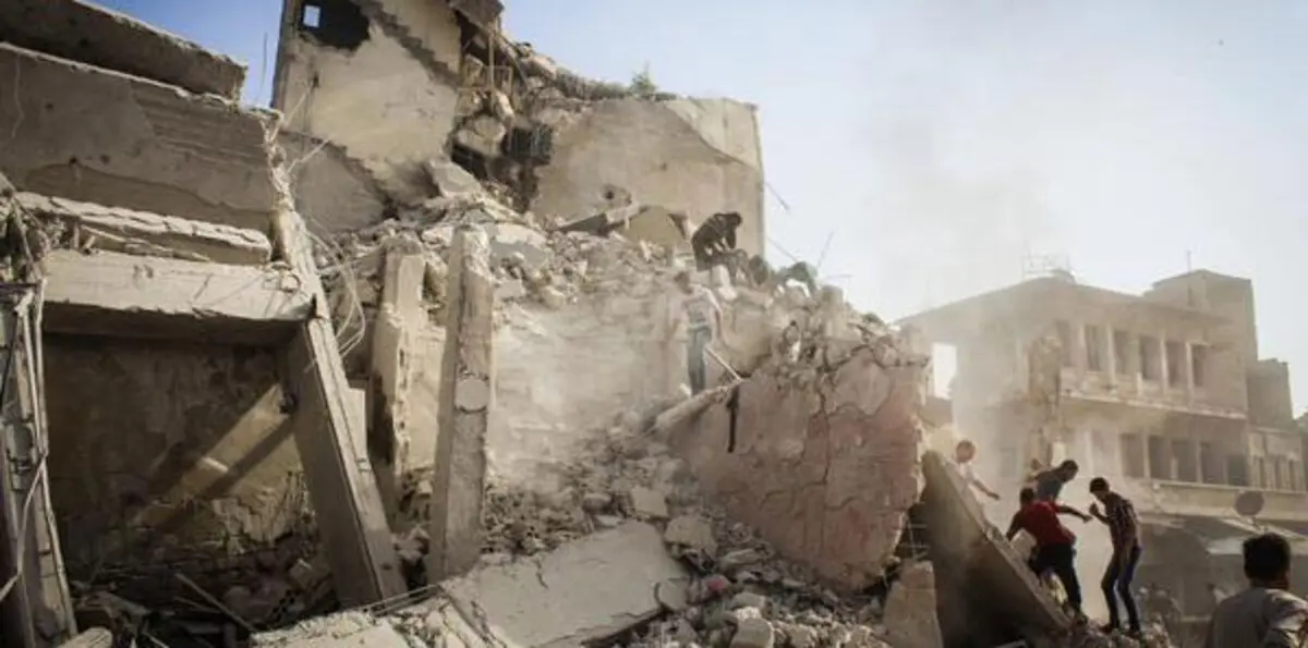 مقتل العشرات بقصف روسي لسوق في أريحا السورية