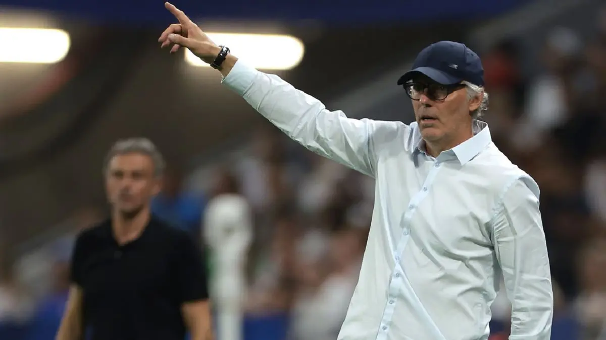 رسميا.. لوران بلان يرحل عن ليون